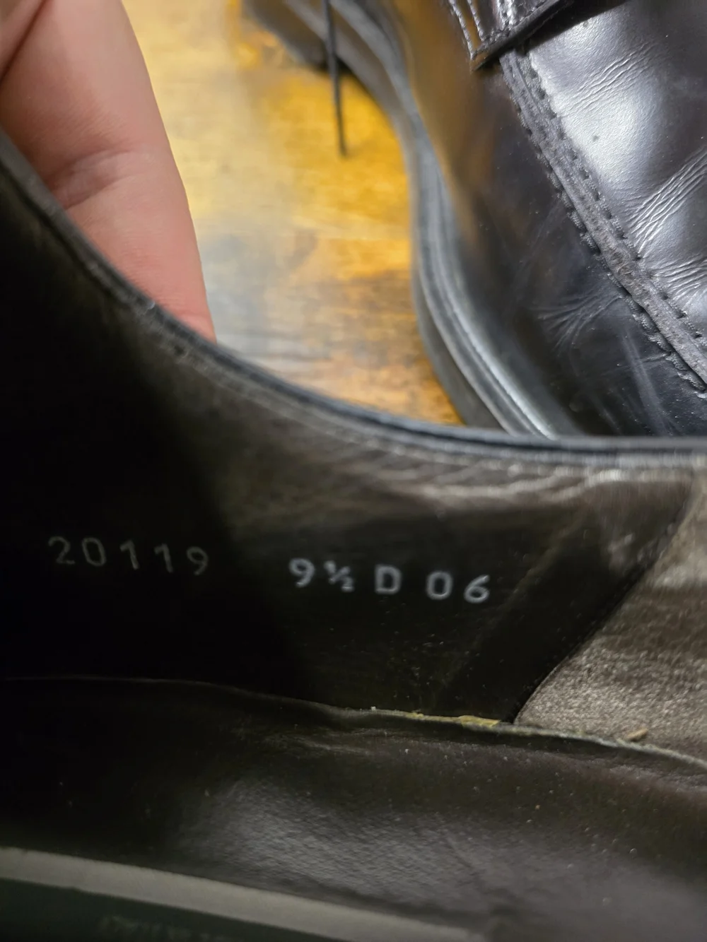 Cole Haan Made in Italy Black Leather Apron Toe Oxfords / Derbies 9.5 D